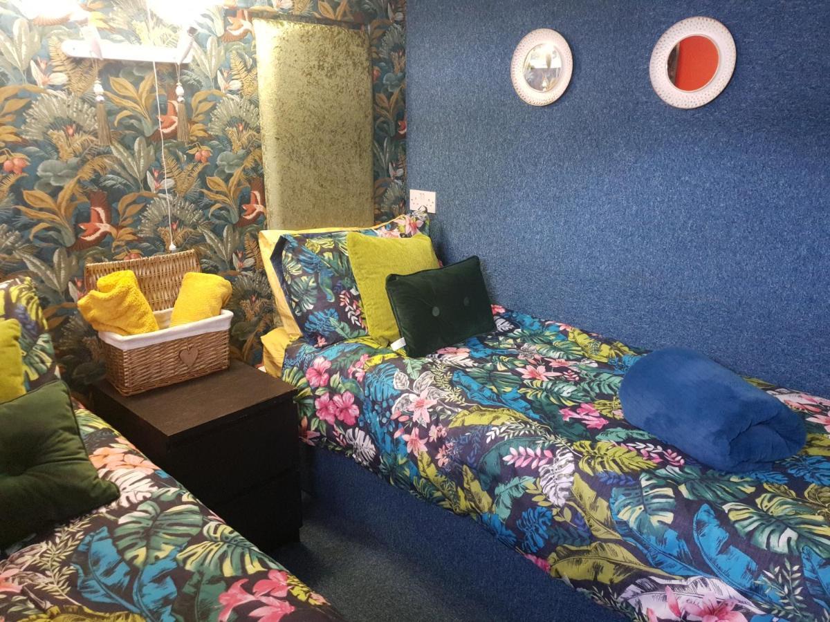 Jasmine Coral Jay Boutique Boatel Ocean Village 지브롤터 외부 사진