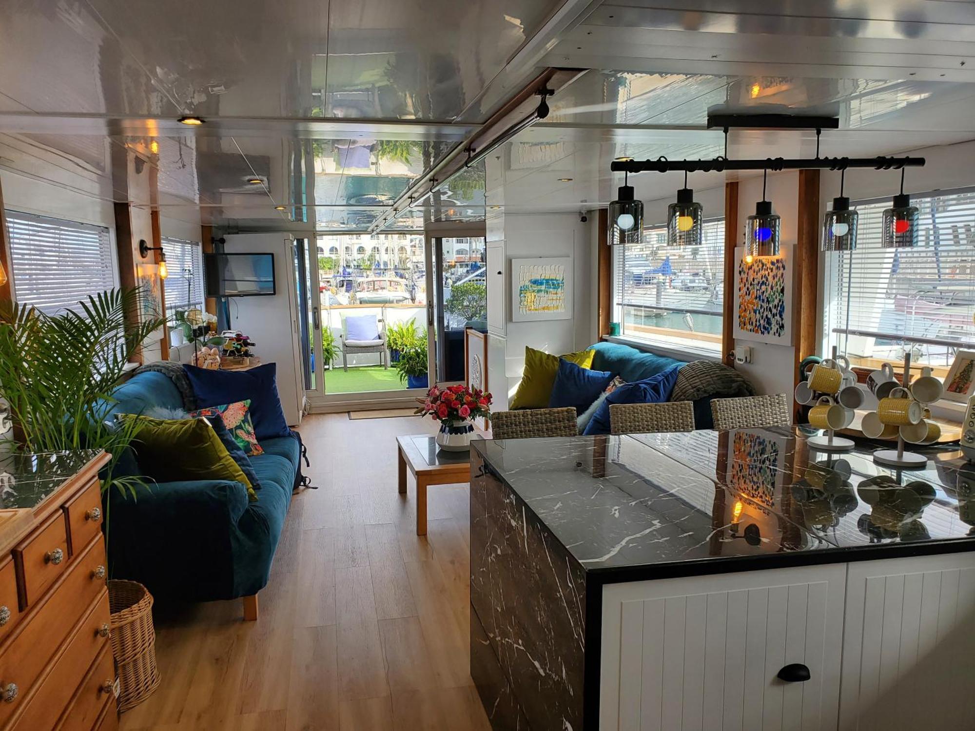 Jasmine Coral Jay Boutique Boatel Ocean Village 지브롤터 외부 사진