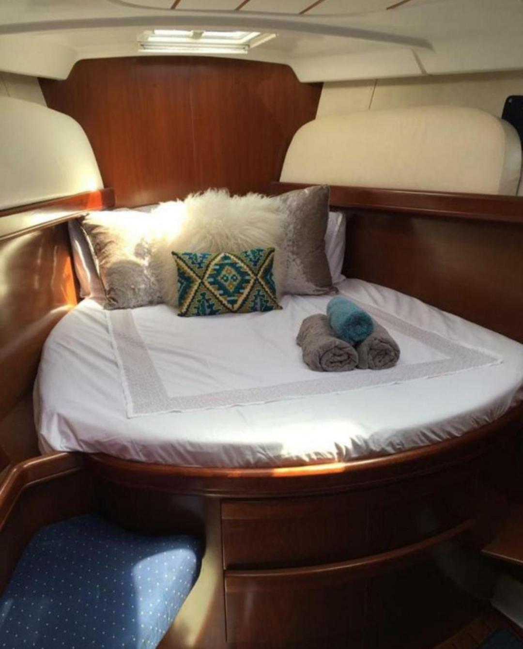Jasmine Coral Jay Boutique Boatel Ocean Village 지브롤터 객실 사진